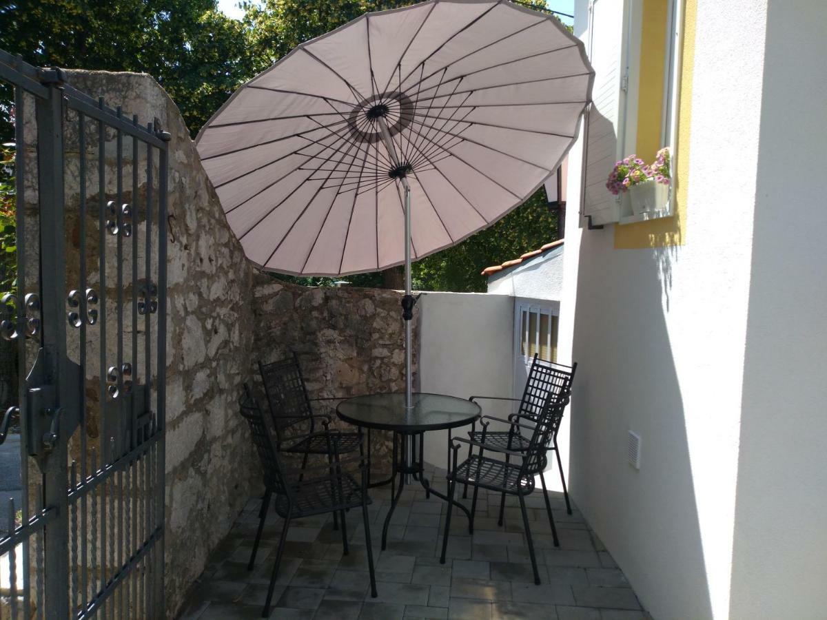 Danijel Apartment โนวีวีโนดอลสกี ภายนอก รูปภาพ